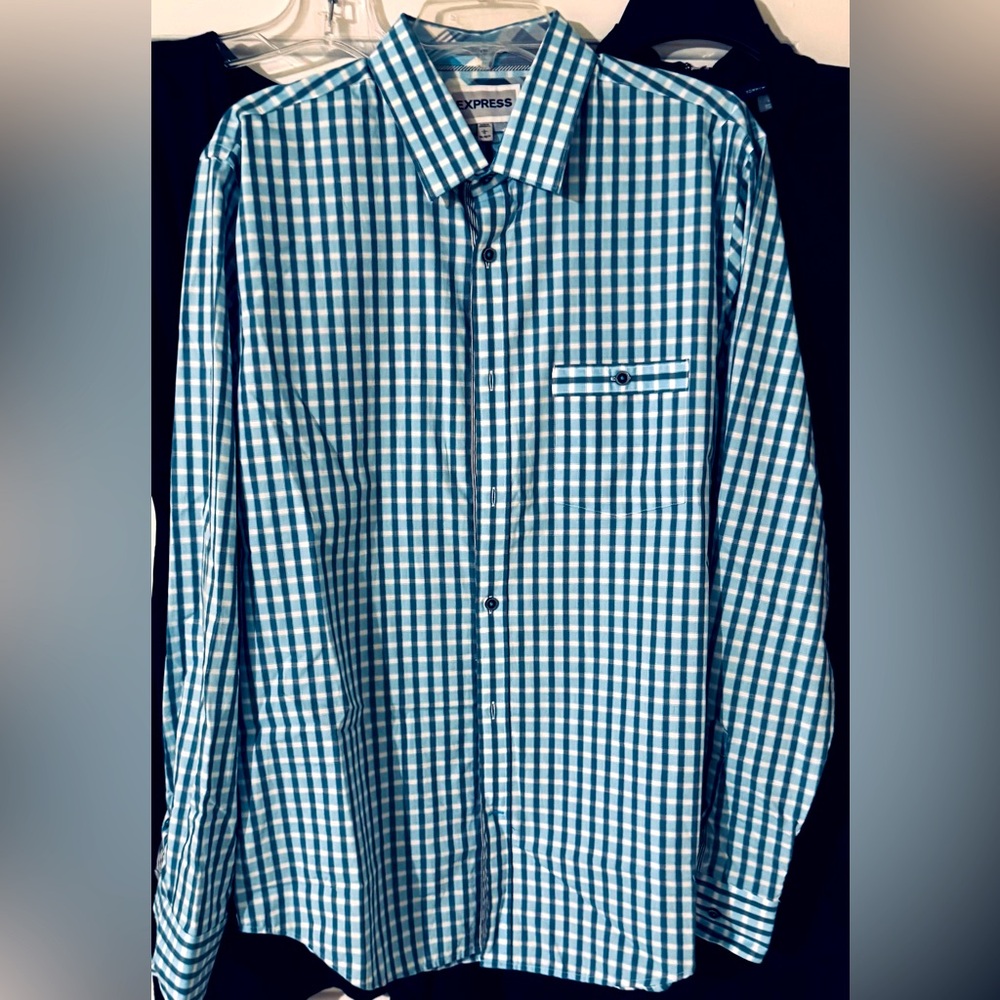 Express Blue/White/Navy Gingham Fitted Button Down Men’s Shirt. Size L 16-16.5).